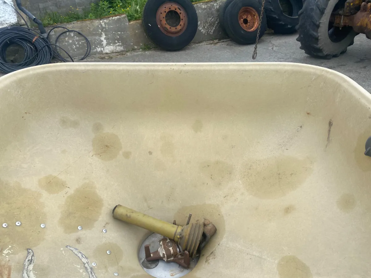 Abbey fertiliser spreader - Image 4