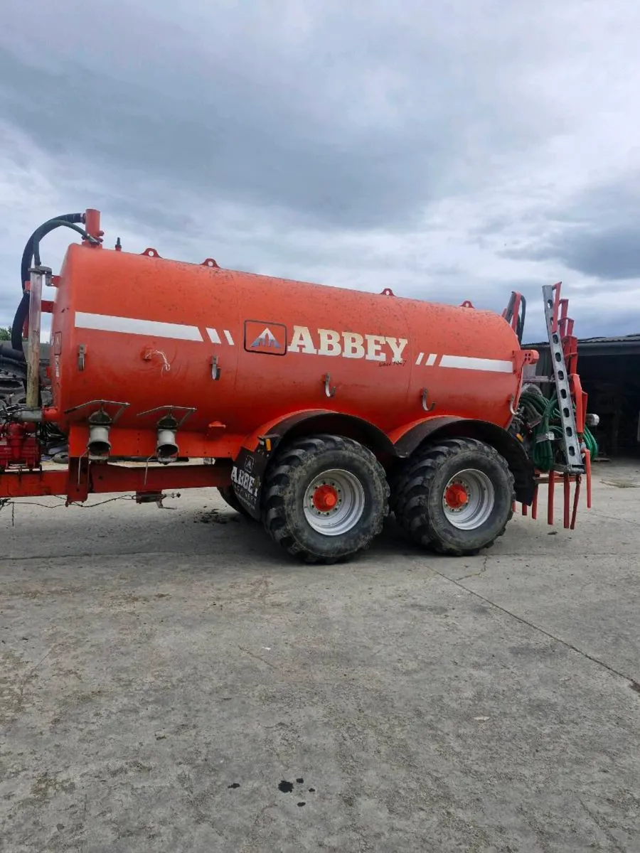 Slurry tanker - Image 1