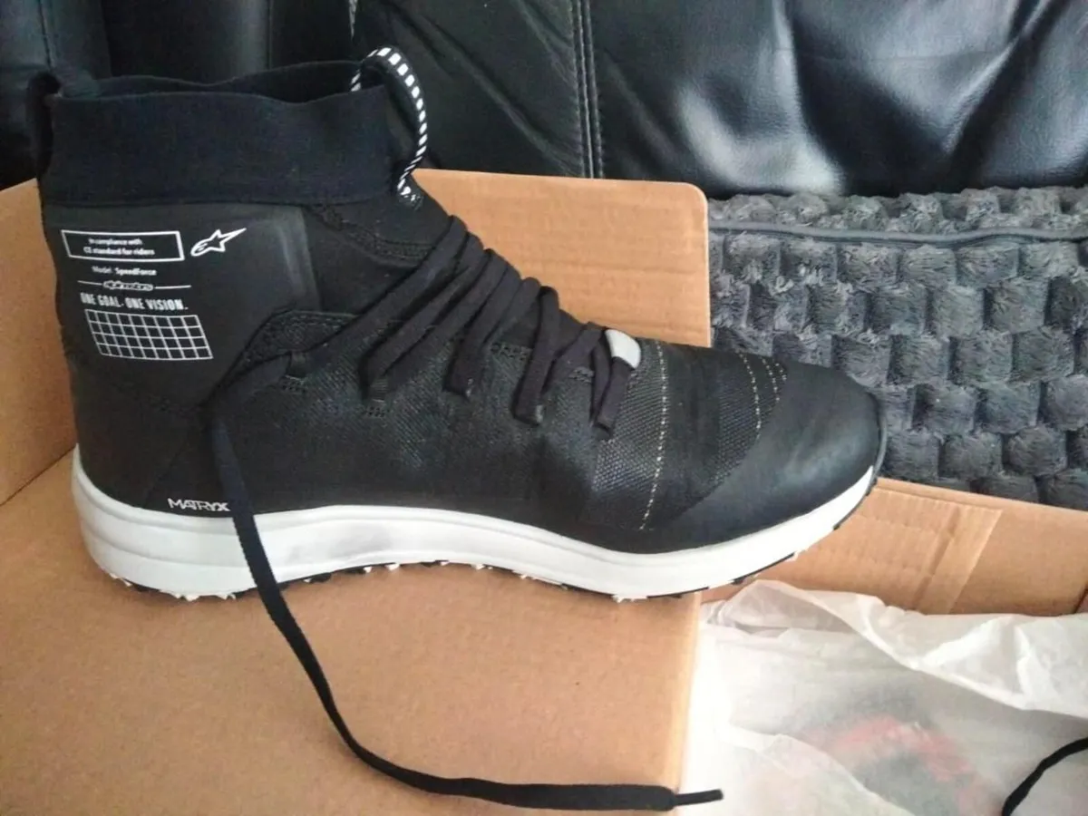 Alpinestars boots. size 43. - Image 2