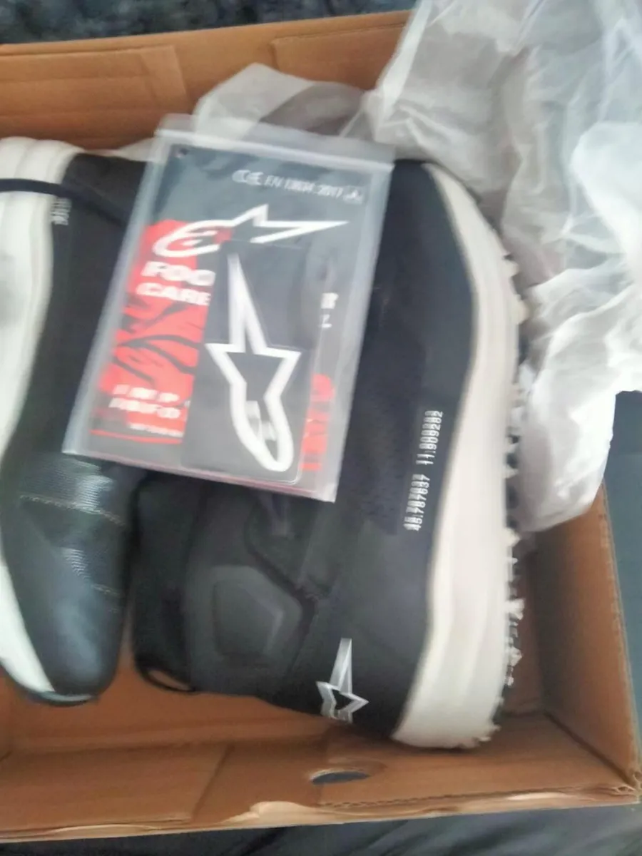 Alpinestars boots. size 43. - Image 4