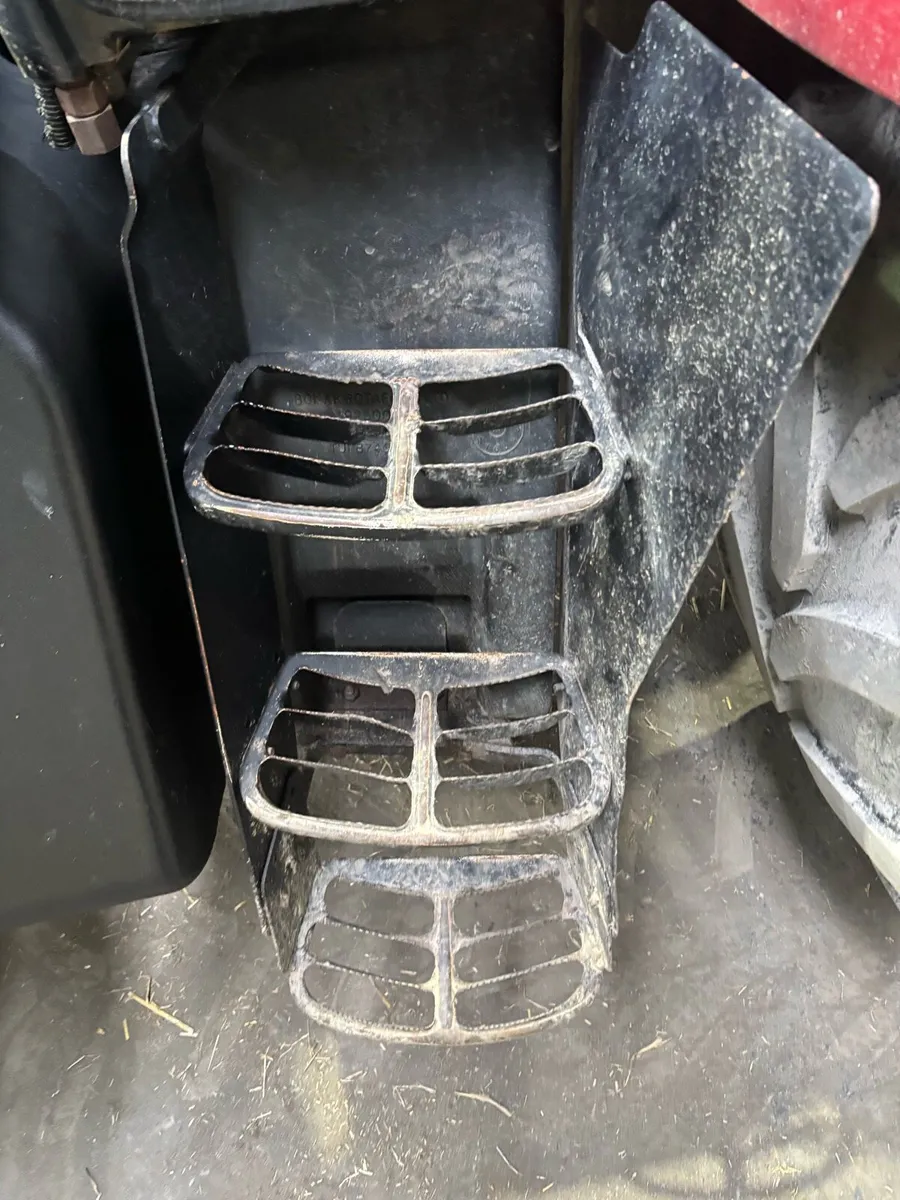 Case mx 135 - Image 4