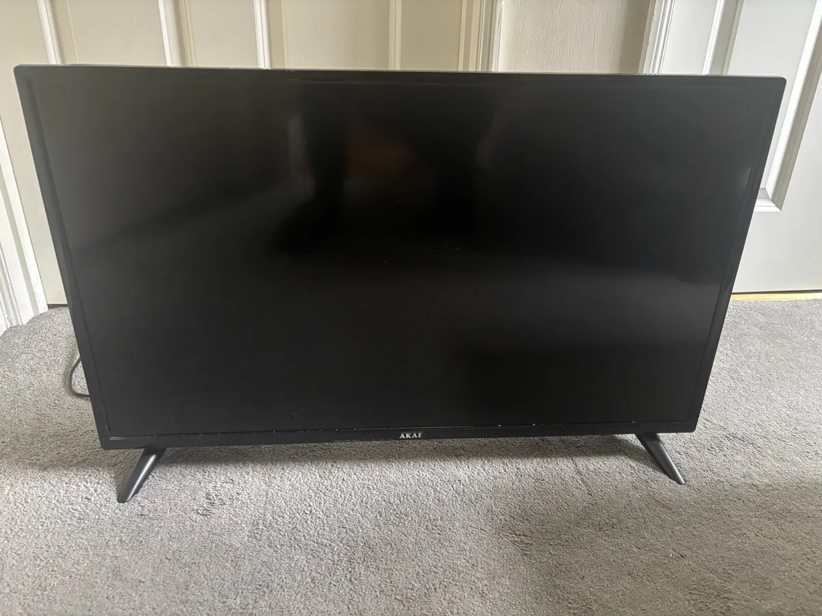 Akai 32 inch tv - Image 1