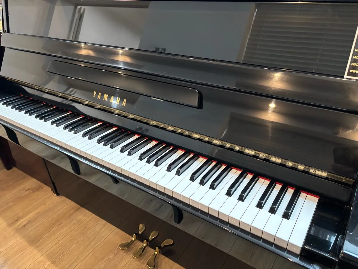 YAMAHA C108