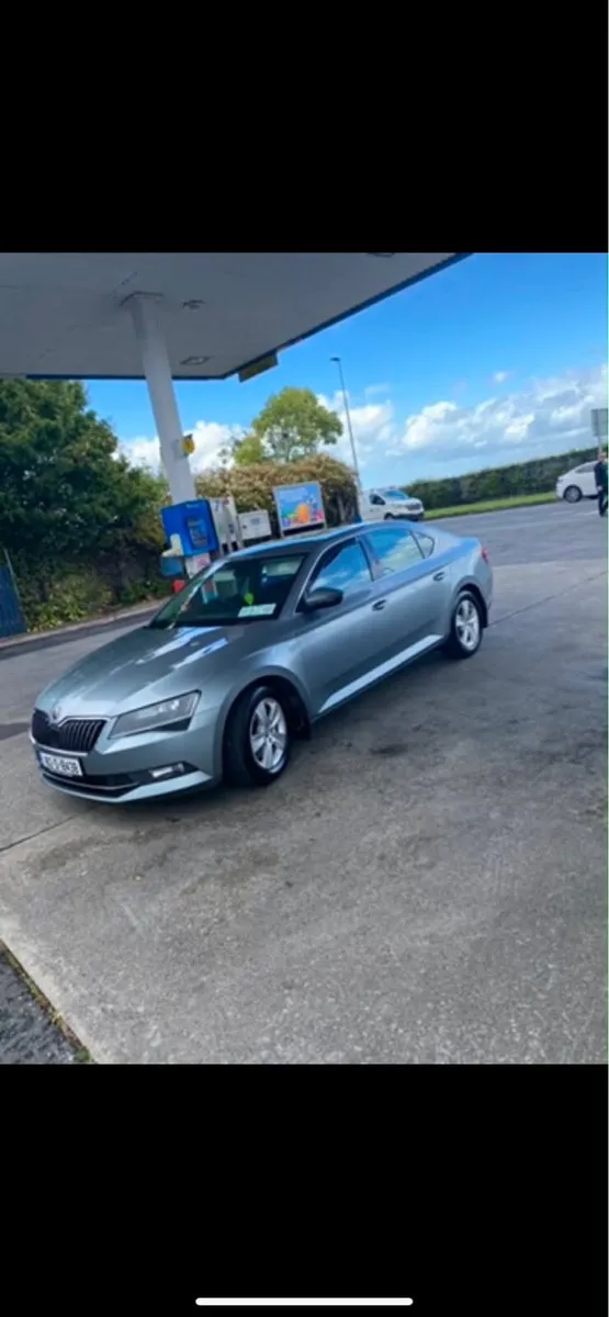 Skoda Superb - Image 2