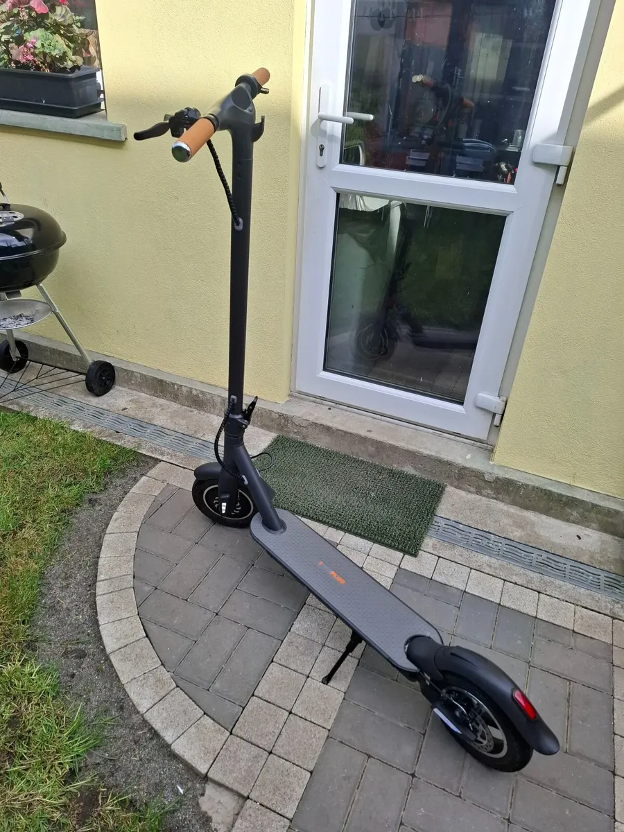 Electric scooter - Image 3