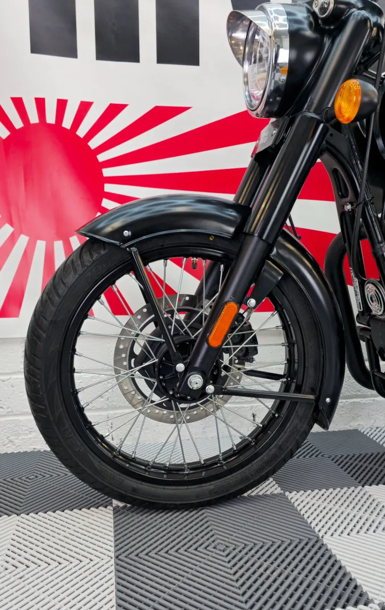 2024 Royal Enfield Classic 350 - Image 4
