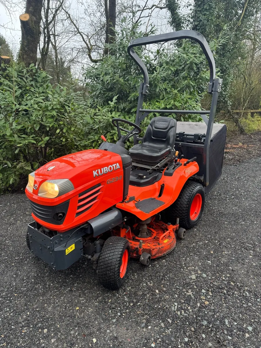 Kubota G23 Mower - Image 3