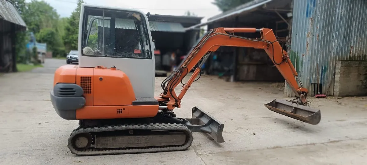 Mini digger - Image 4
