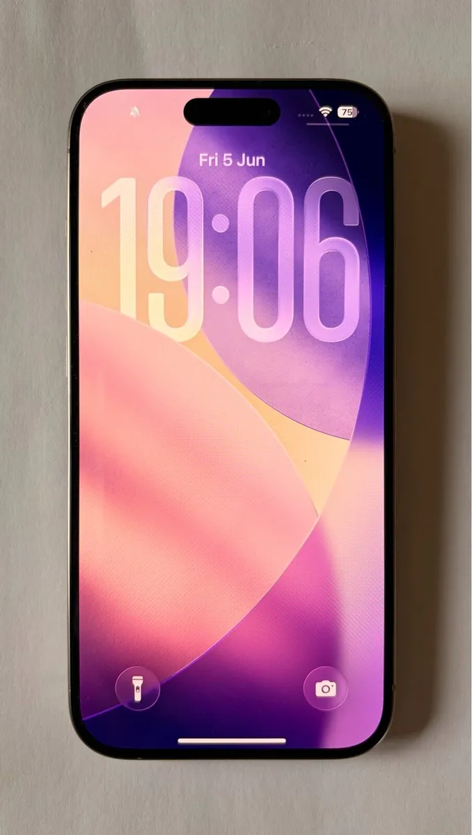 iPhone 15 Pro - Image 1