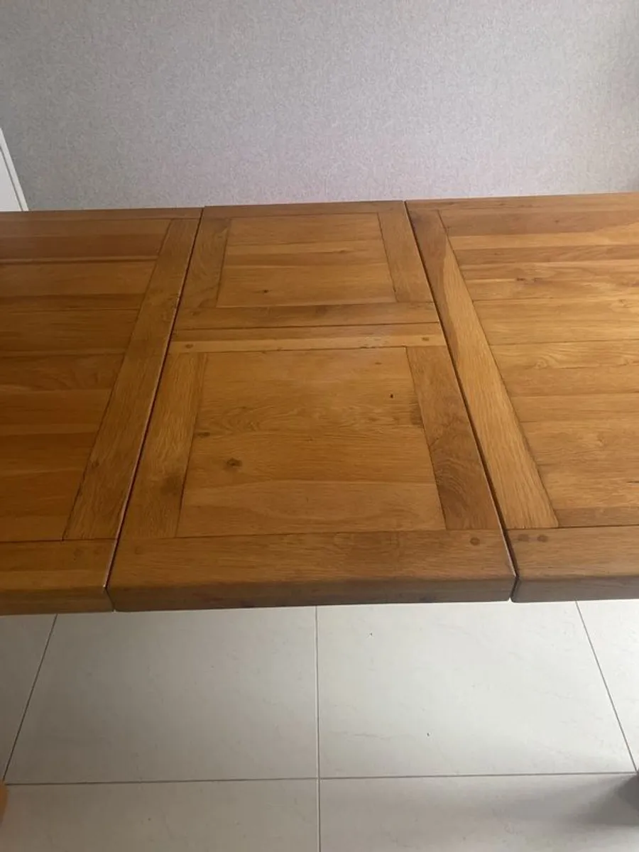 Solid wood table - Image 2