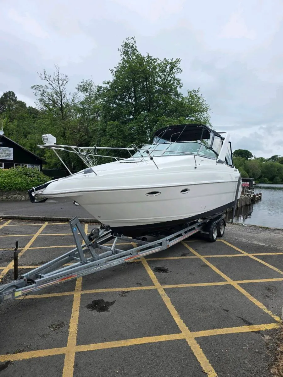 Glastron GS279 Sports Cruiser cabin speedboat - Image 4