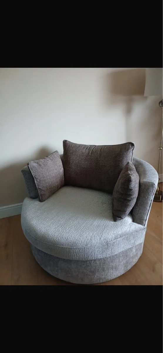 Swivel Chair