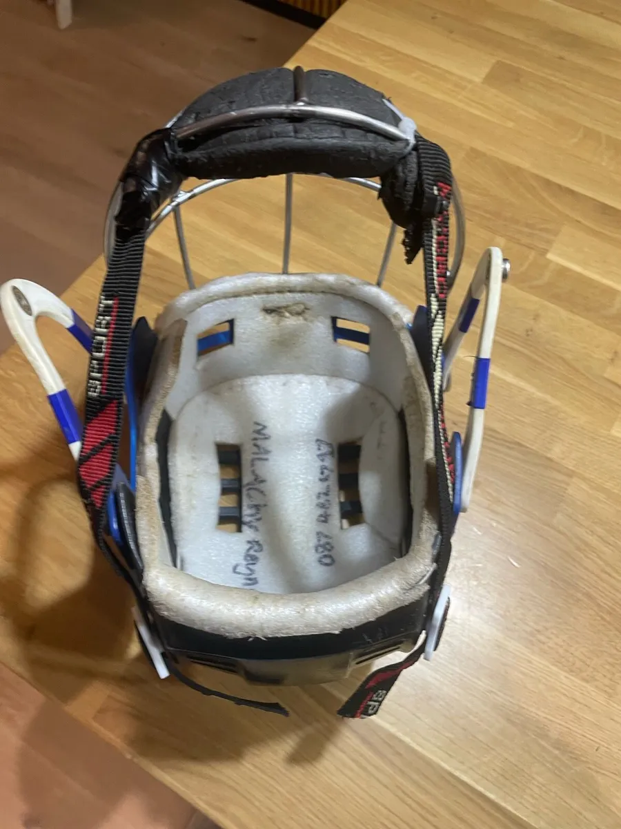 Gola/cooper helmet - Image 1
