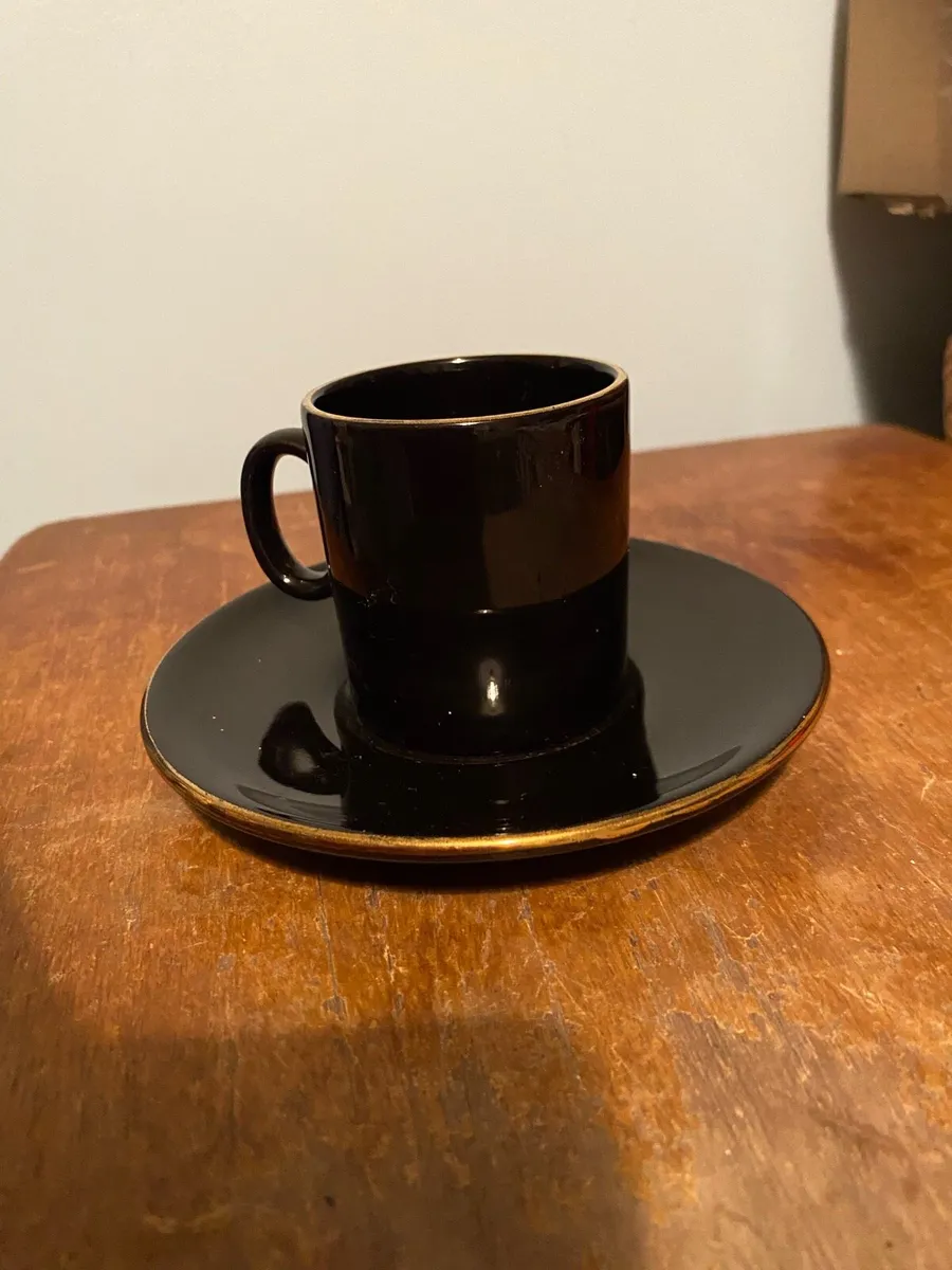 Nescafé Eapresso cup and saucer - Image 1
