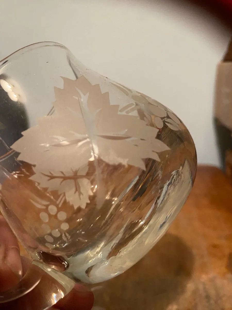 Small glass jug - Image 3