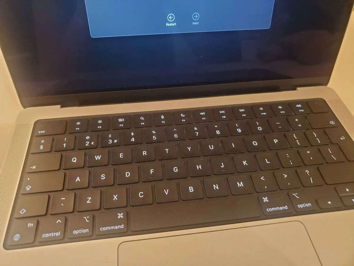 MacBook Pro Laptop - Image 4