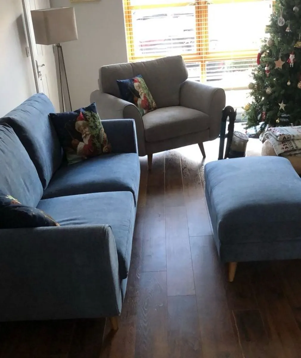2 and 3 seater couch with footstool - Image 1