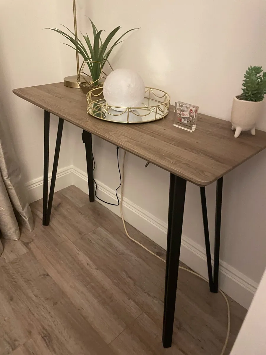 Console table for sale - Image 2