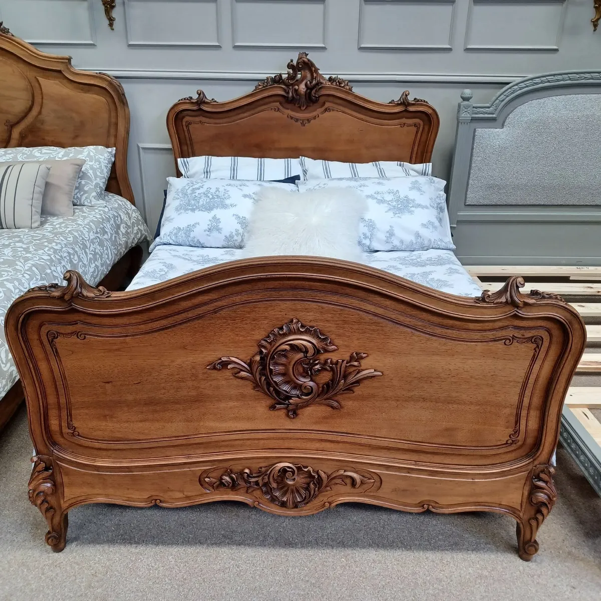 Two double beds Louis XV - first league - Image 3