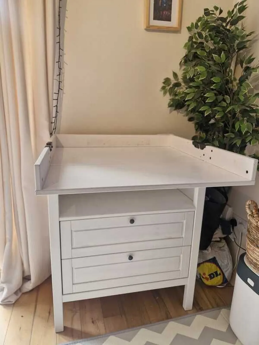 IKEA baby changing table - Image 4