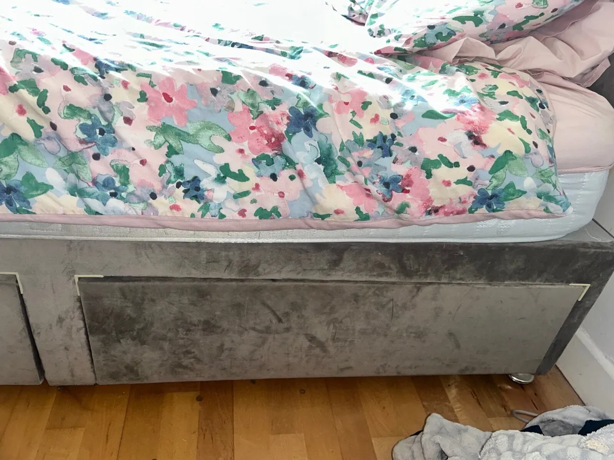 Single Bed frame with drawers - Image 2