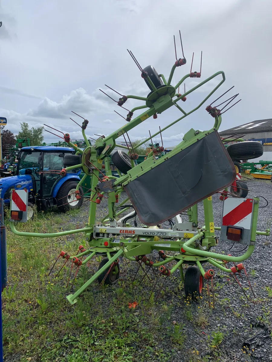 Claas Volto 770 Tedder - Image 3