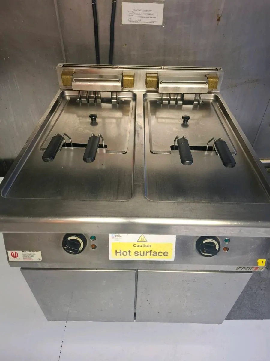 Commercial electrical fryers 3 phase power - Image 1