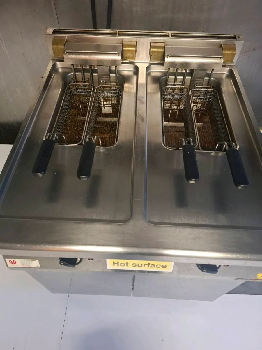 Commercial electrical fryers 3 phase power - Image 4
