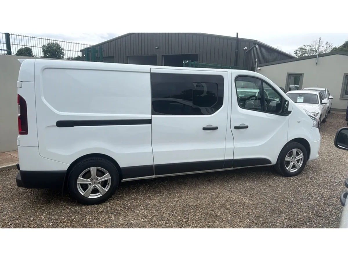 Renault Trafic LL29 DCI 120 BUSINESS C CREW VAN - Image 4