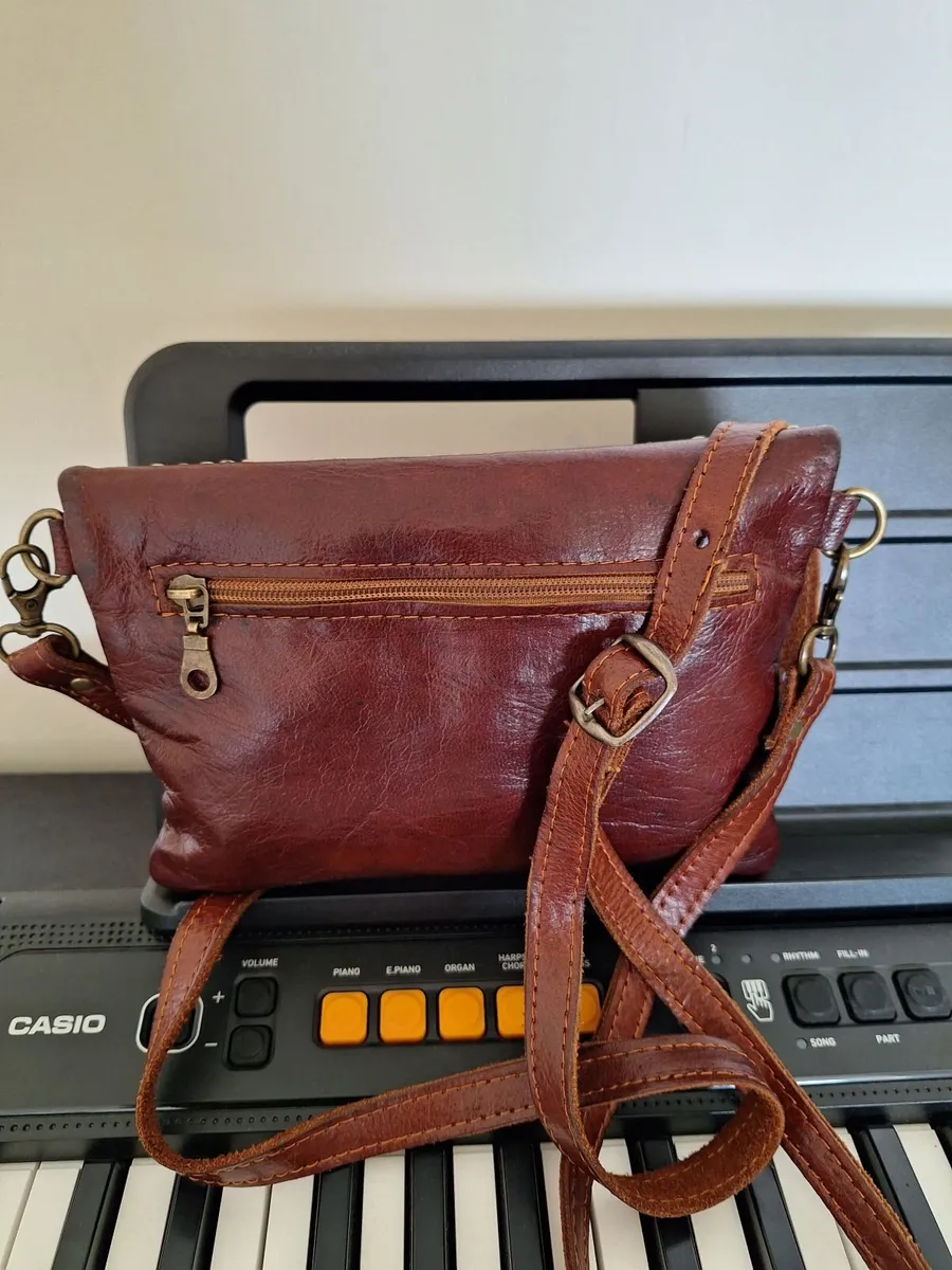 Ladies Leather bag - Image 4