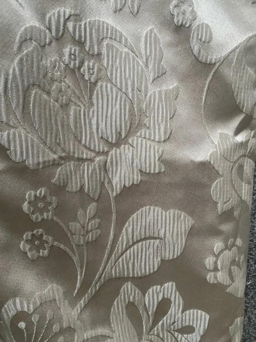 Curtains - Image 1