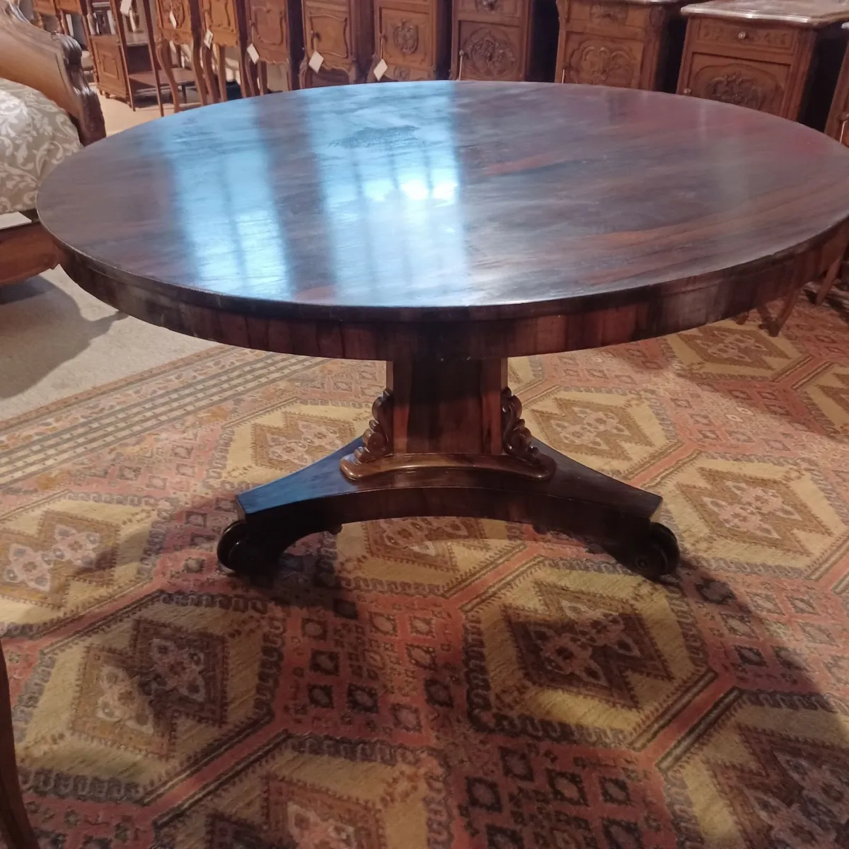 Large Victorian round table rosewood for 8 people - Image 2