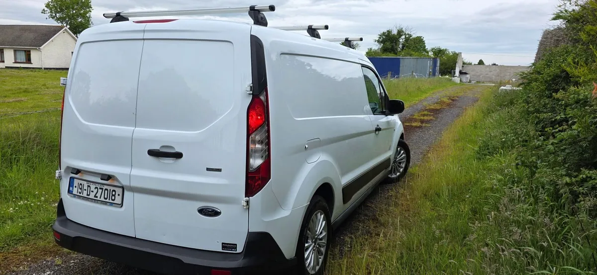 Ford Transit Connect LWB - Image 3