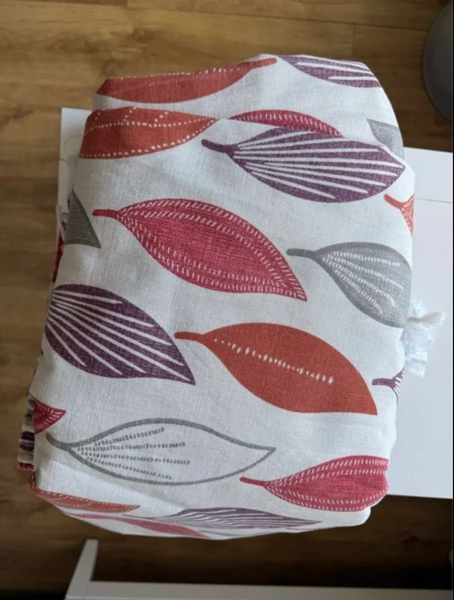 Set of curtains, mint condition - Image 2