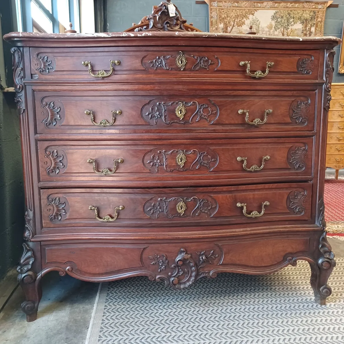 Classic Louis XV rosewood chest of drawers - Image 2