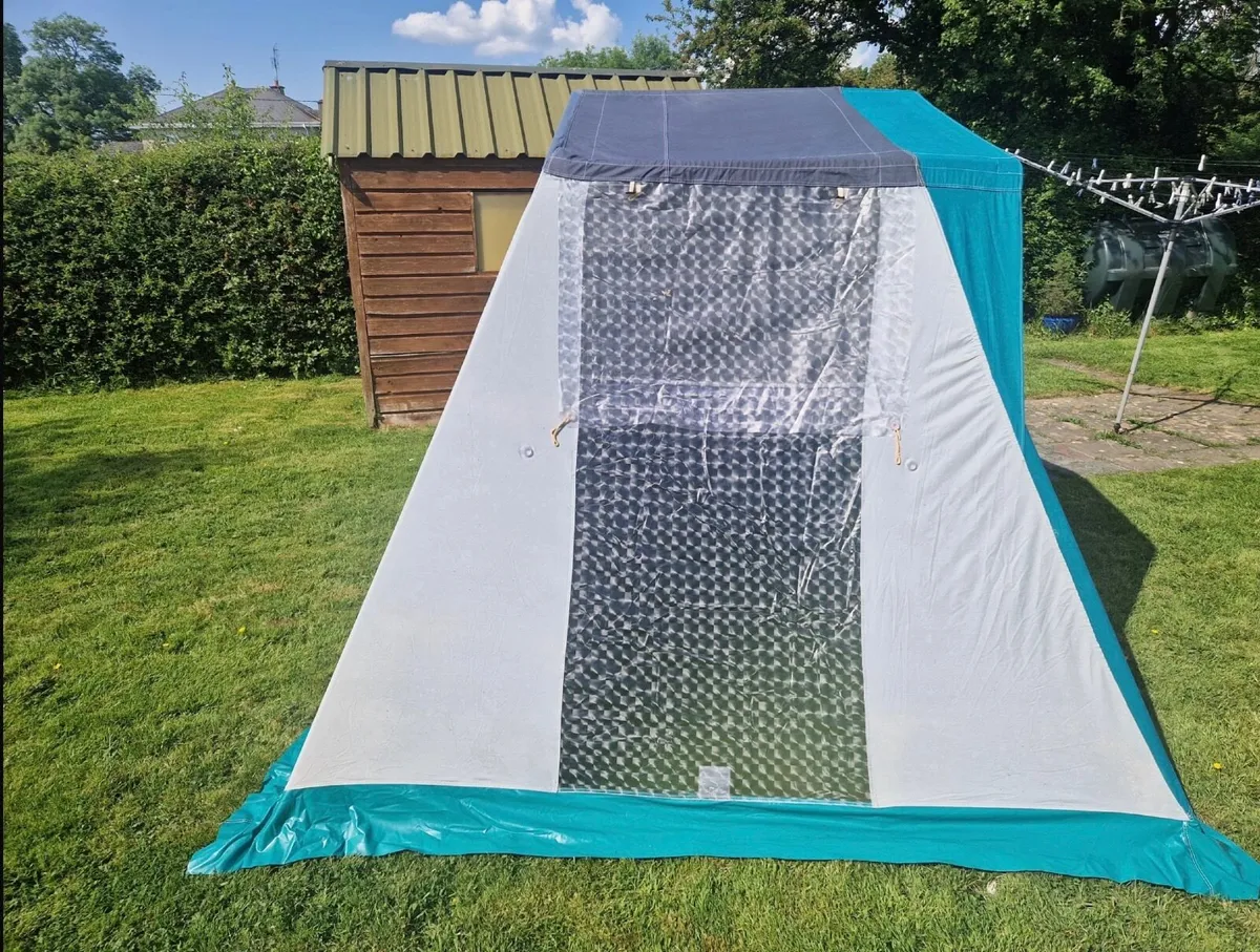 TENT - Image 3