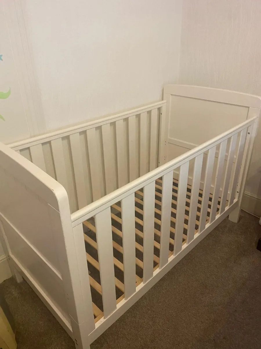 Baby cot - Image 3
