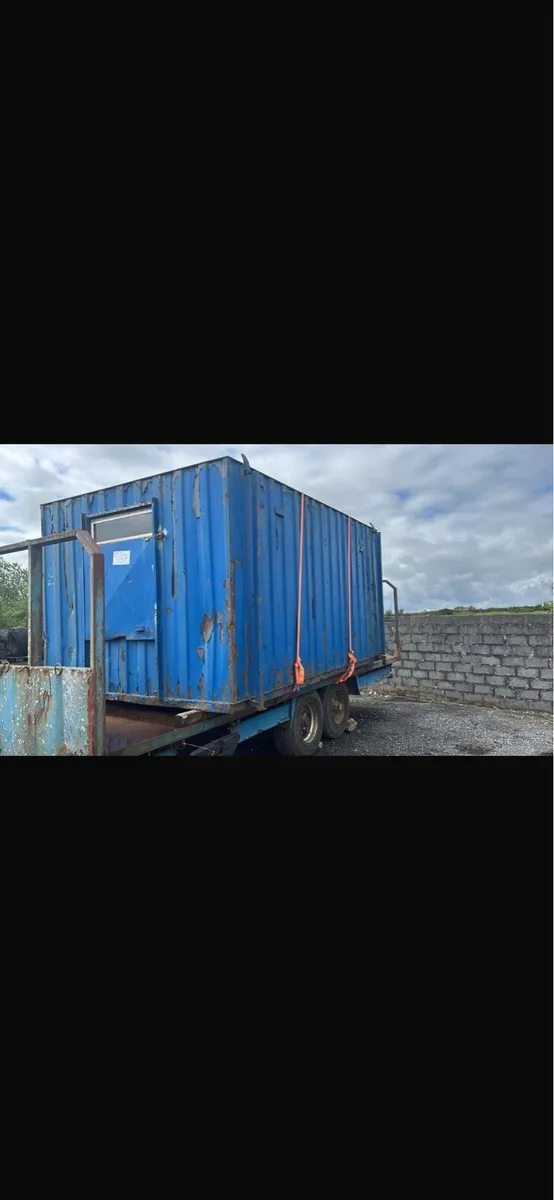 Site office for sale needs work €1500 - Image 2