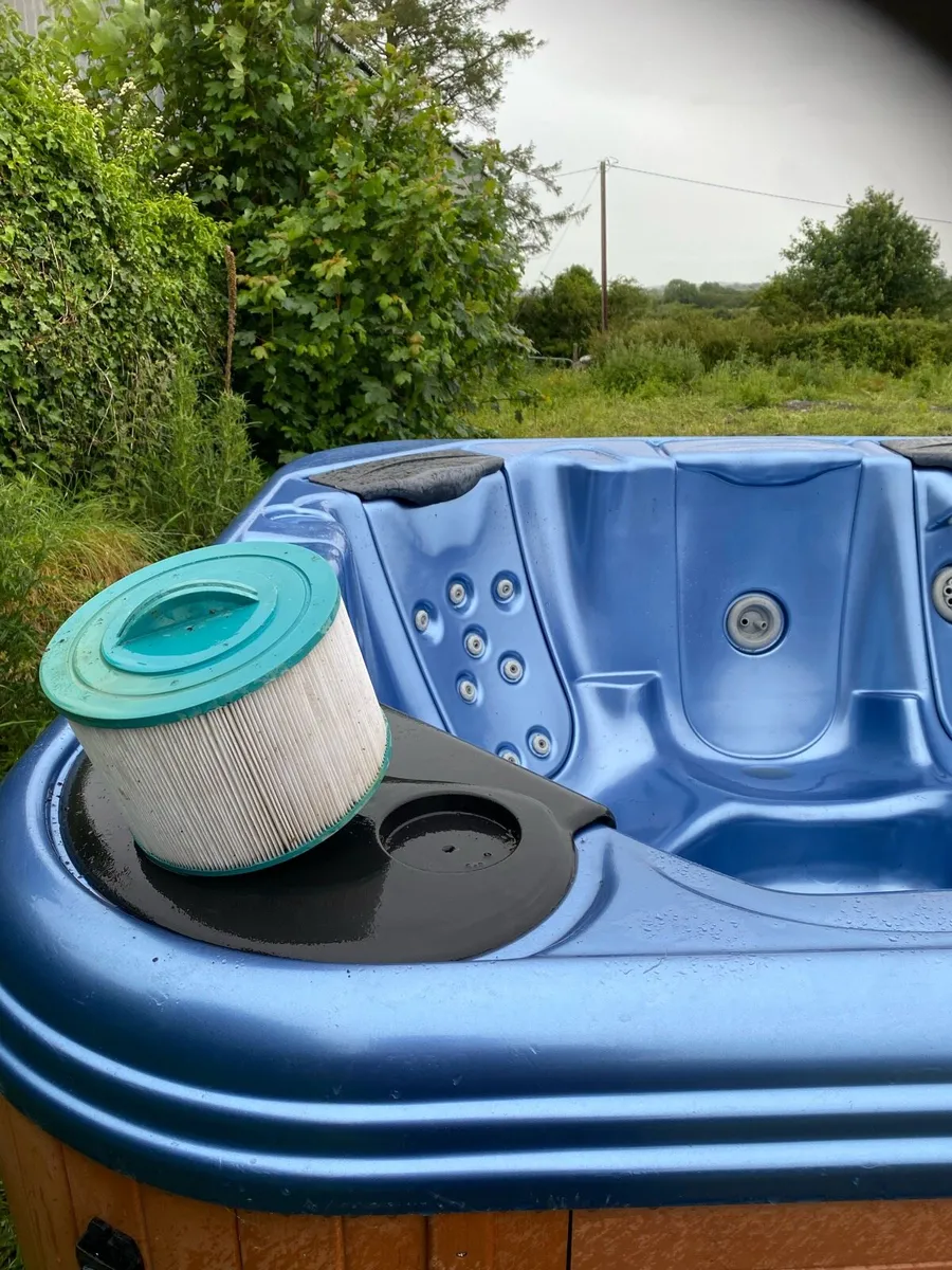 Hot tub - Image 3