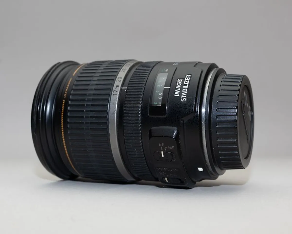 Canon Ef-S 17-55mm F/2.8 Is Usm - Image 2