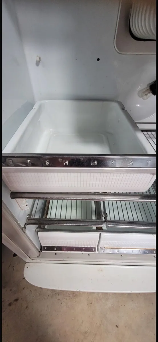 Fridge - Image 4