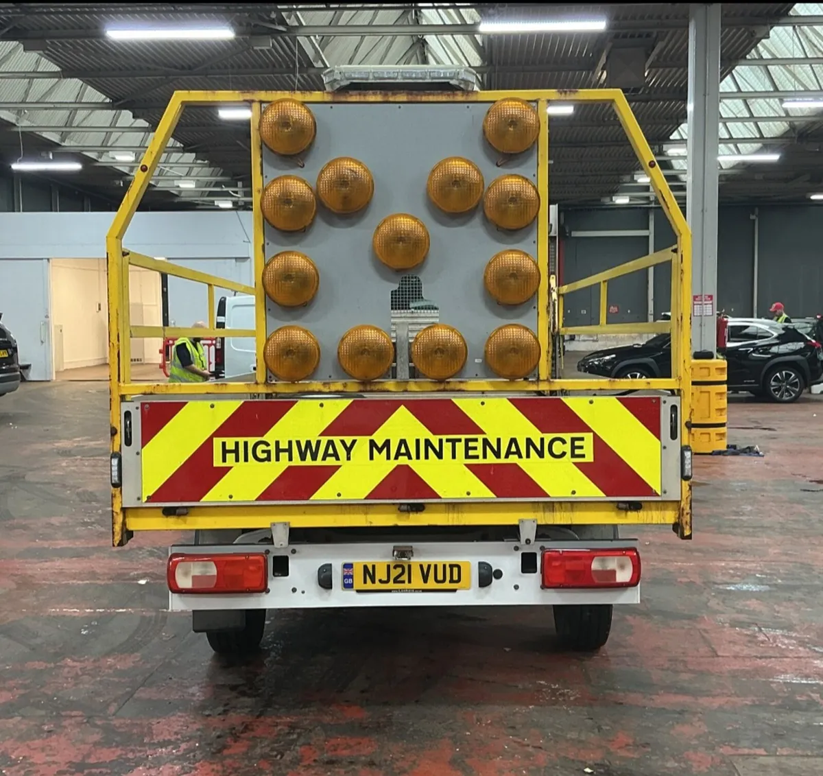 14Ft Dropside body Traffic management - Image 3