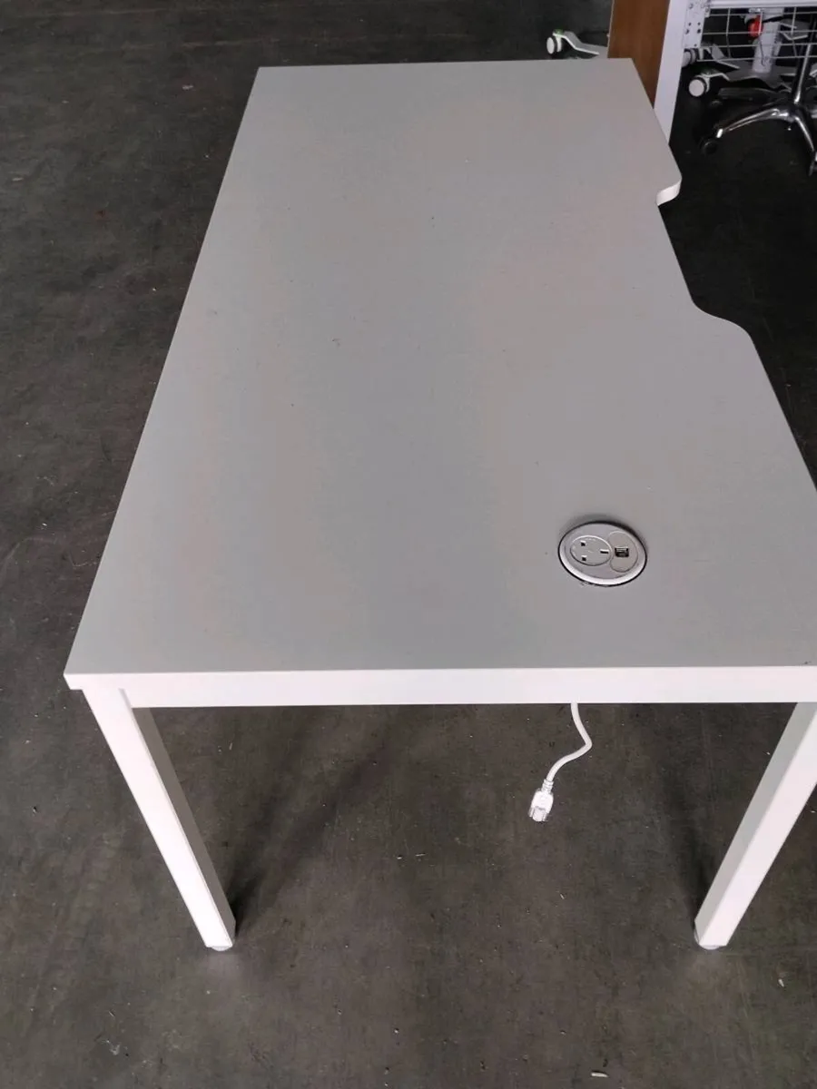 Office desks - Image 4
