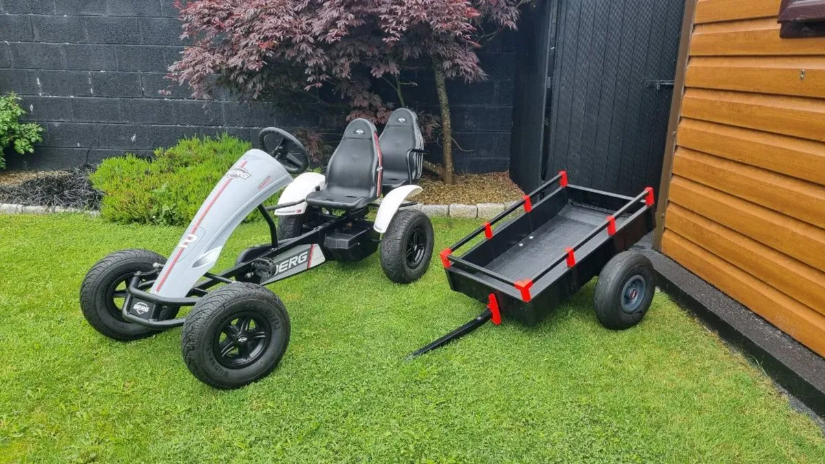 Berg go kart and trailer - Image 1