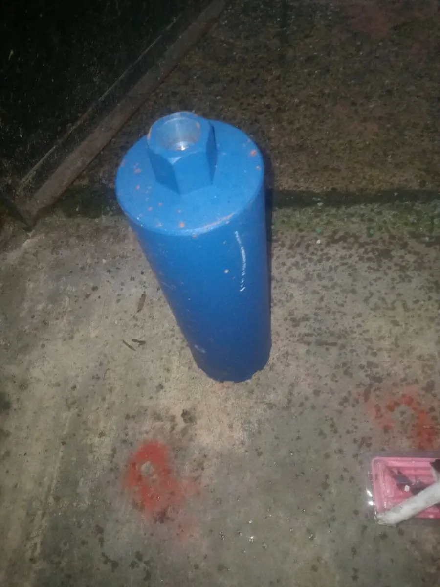 108MM x 300MM wet core 1/2 Female - Image 1