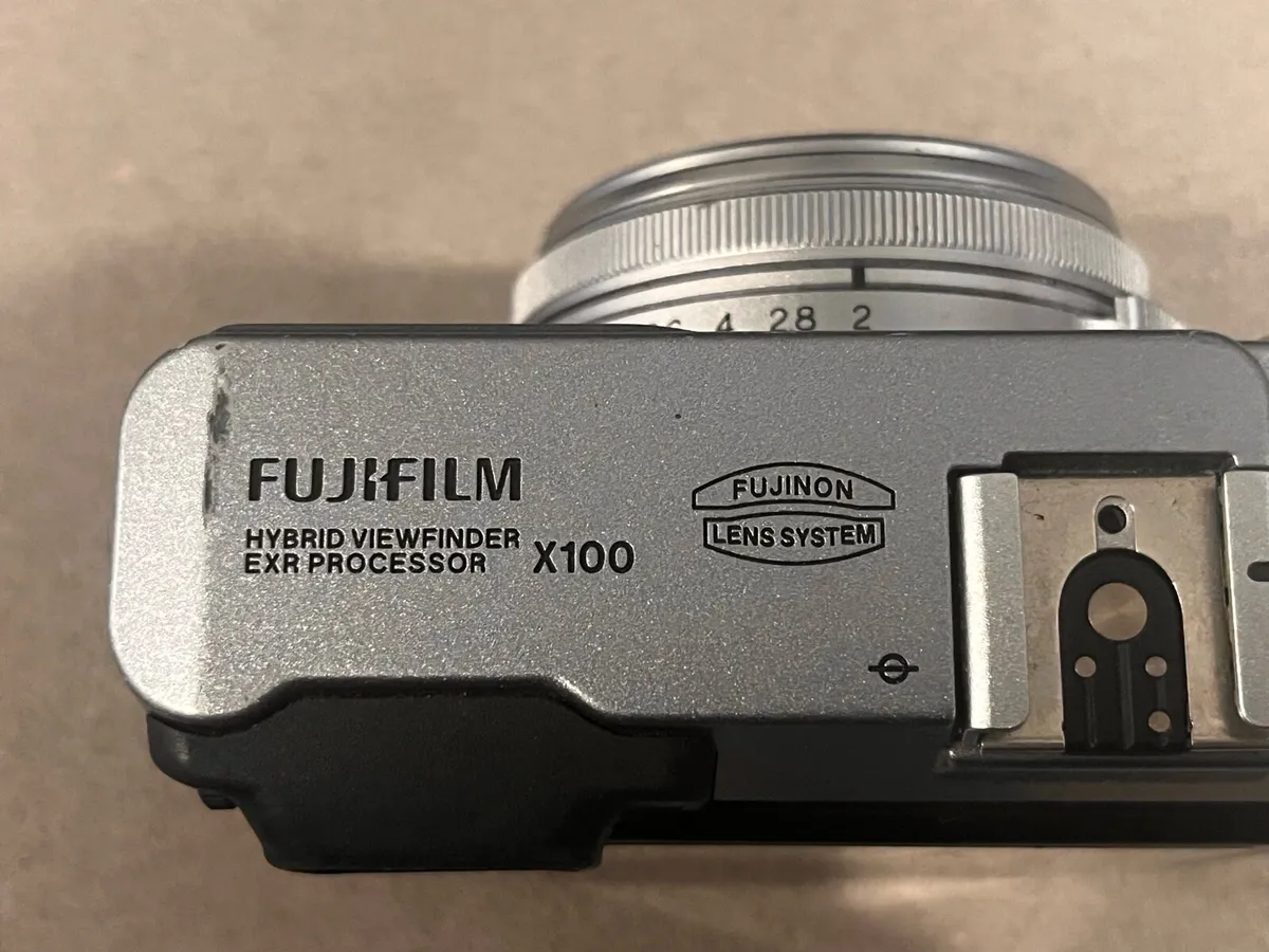 Fudjifilm camera x100 - Image 3