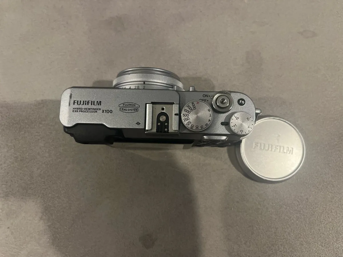 Fudjifilm camera x100 - Image 4