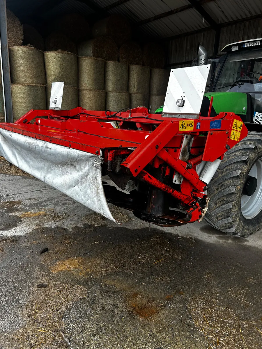 Kuhn triple mowers NO VAT - Image 4