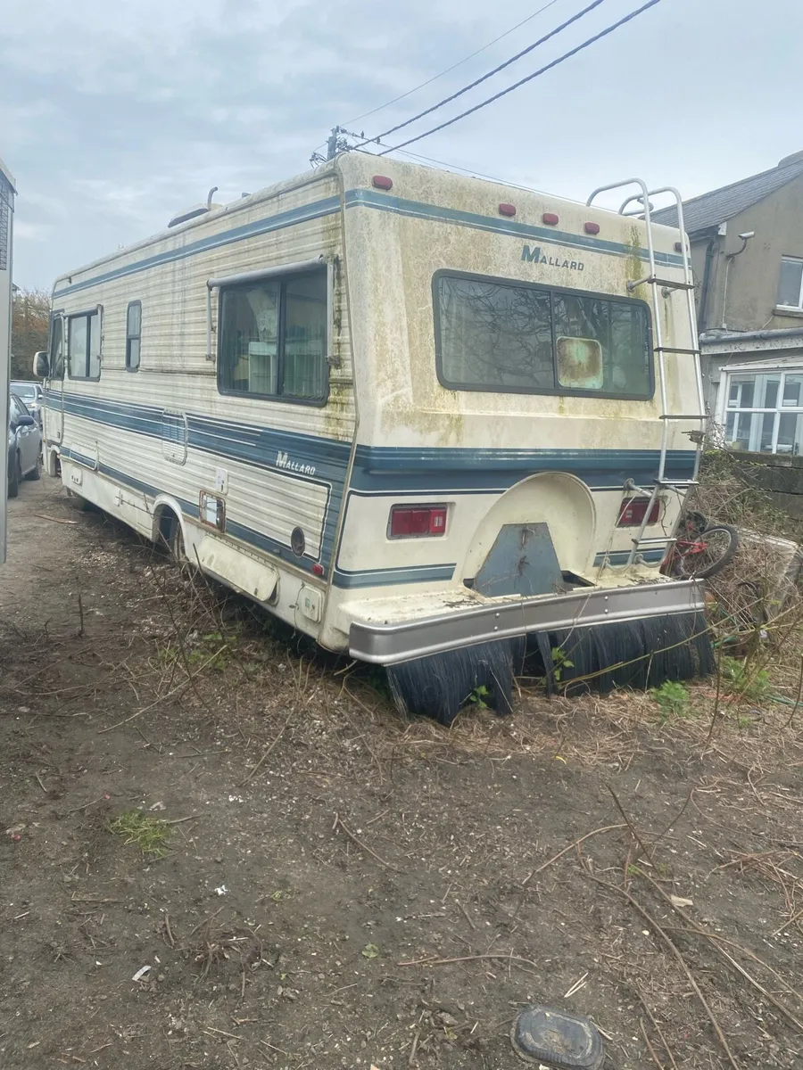 Vintage motor home - Image 3