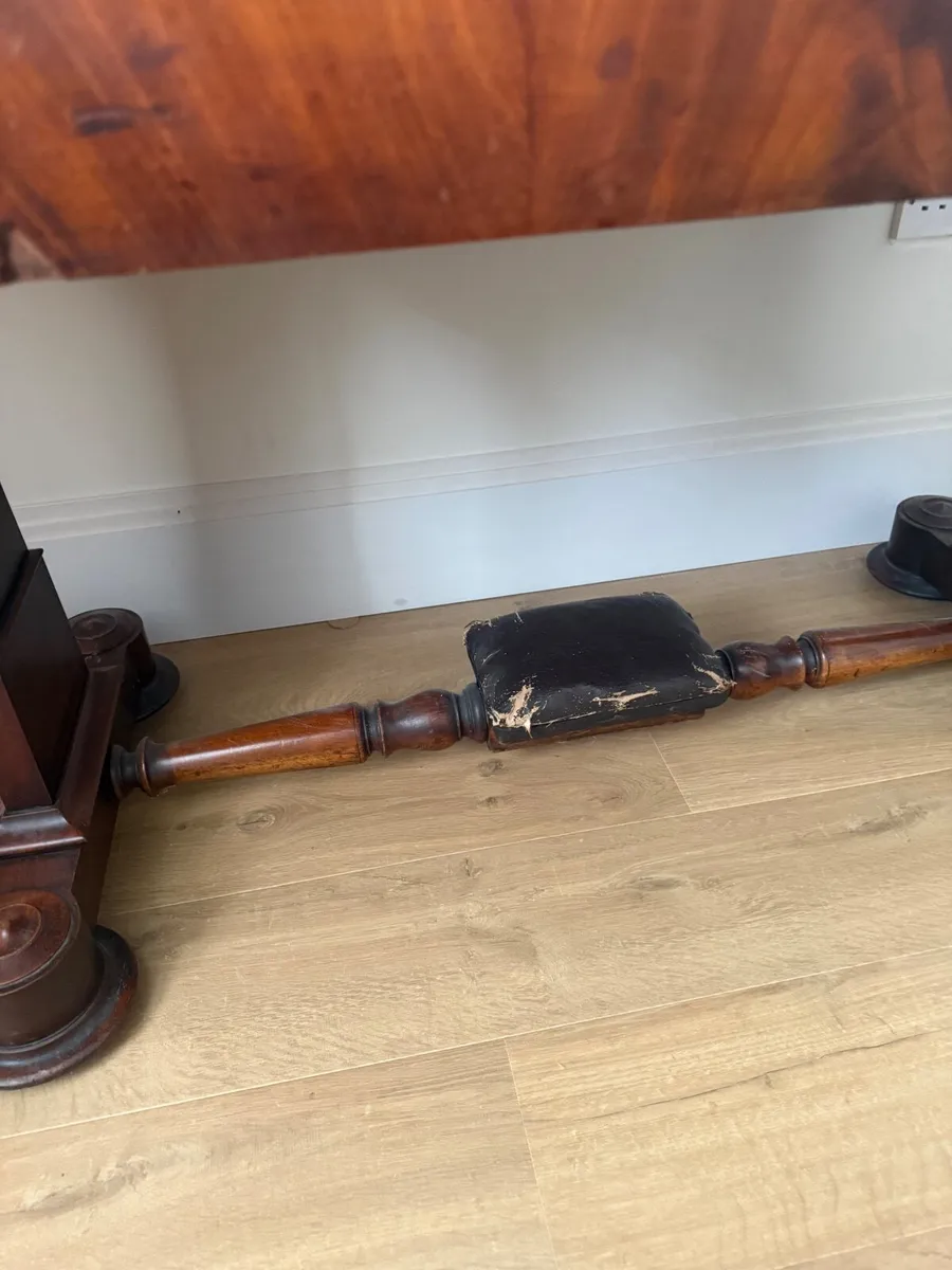 Antique Desk - Image 4
